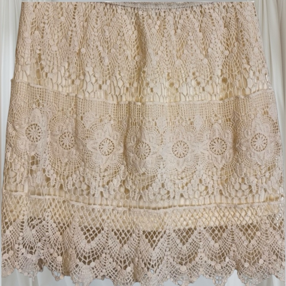 Blue Island Cream Lace Stretch Waist Midi Lined Skirt size S/M